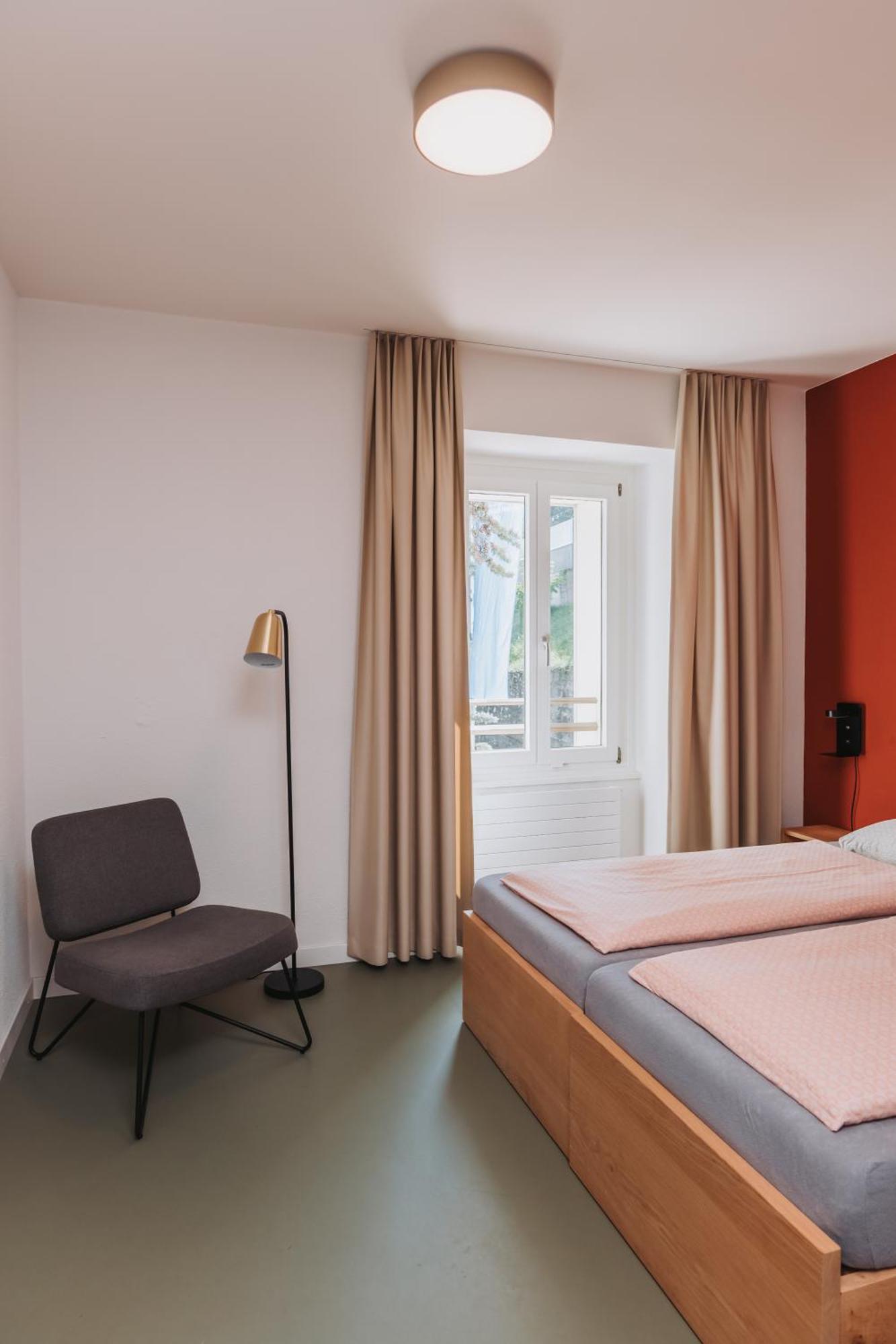 Montreux Youth Hostel Buitenkant foto